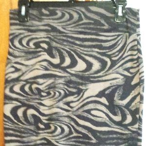 VENUS - Black and Tan Knit Skirt - Size S